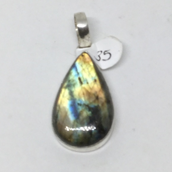 Labradorite Silver Pendant - Picture 1 of 1
